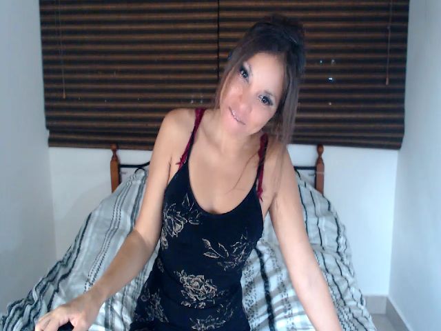 Live sex webcam photo for Lynn_Luv #261801261
