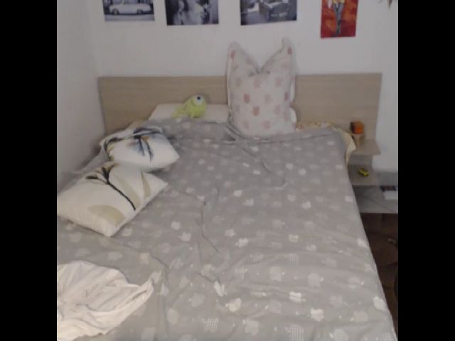 Live sex webcam photo for JustMeXY7 #252768939