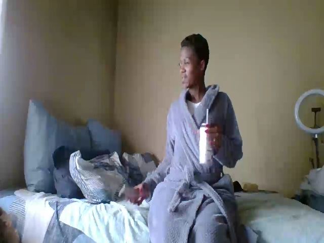 Live sex webcam photo for Rangerbootyy #263640711