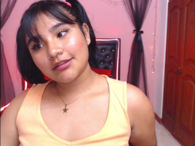 Live sex webcam photo for BabyAsianX0 #241080982