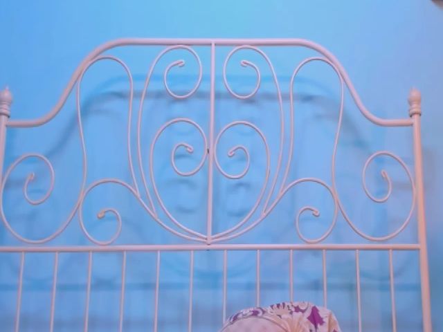 Live sex webcam photo for LindseyDoll #253932584