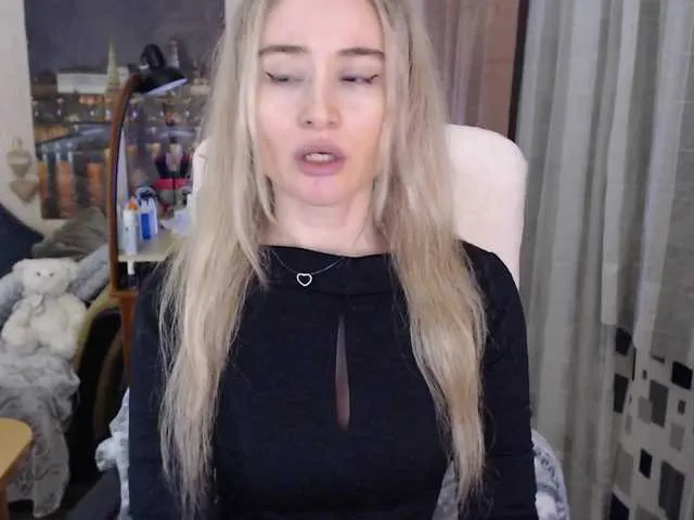 Live sex webcam photo for xyliganka777 #241371058