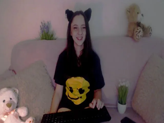 Live sex webcam photo for Meowny #264501851