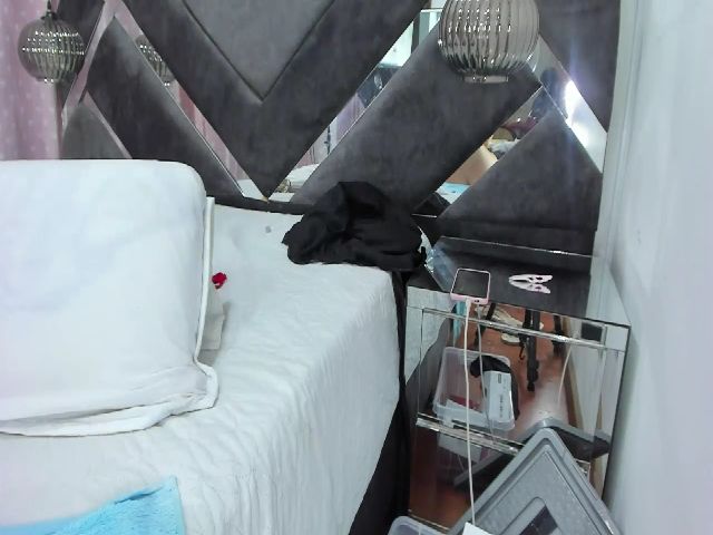 Live sex webcam photo for Violeta_aroca #287856220