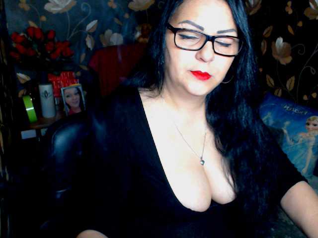 Live sex webcam photo for ladycrissyx #244185289