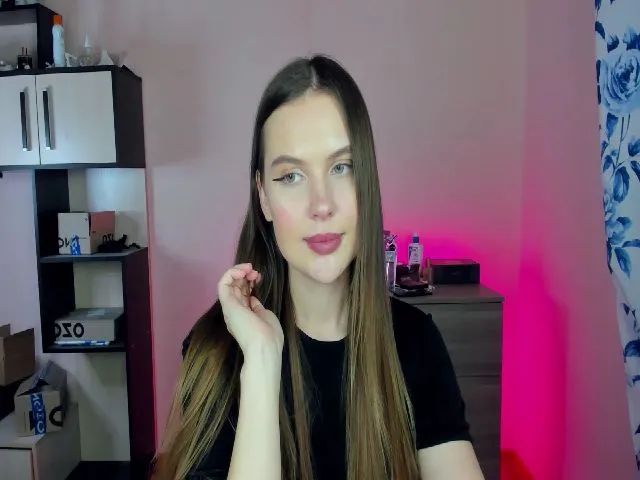Live sex webcam photo for Daisymarly #256535581