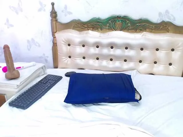 Live sex webcam photo for NataliaDiaz #241272223