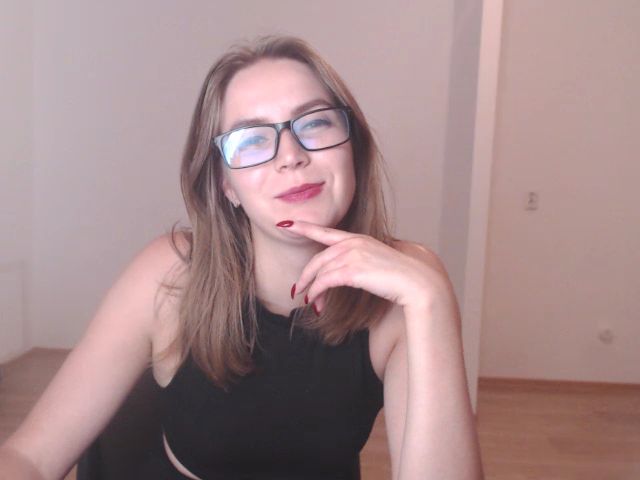 Live sex webcam photo for ALESSA_MOON #256078747