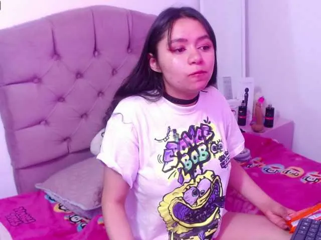 Live sex webcam photo for scarlet-gold #260478362