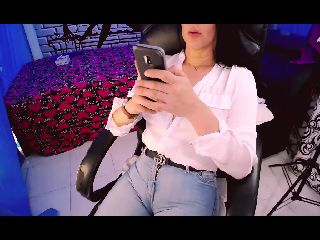 Live sex webcam photo for Sashabreck #287859598