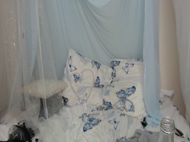 Live sex webcam photo for ImFoxx #259267583