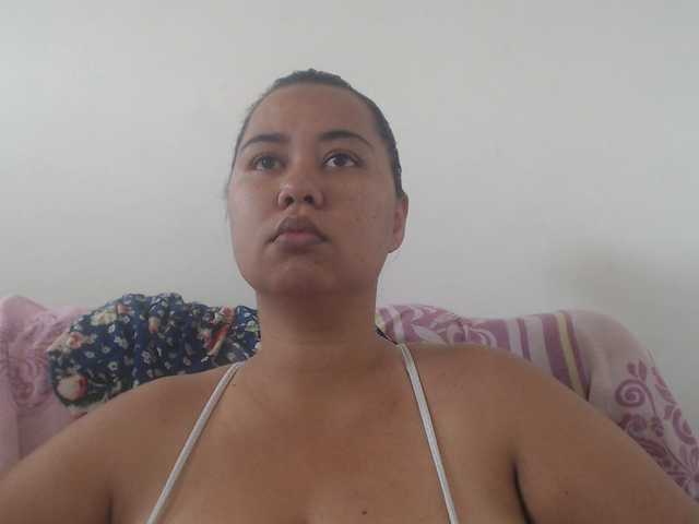 Live sex webcam photo for julianahothot #241276689