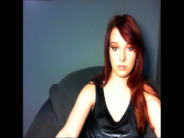 Live sex webcam photo for VirginLuna18 #263260630