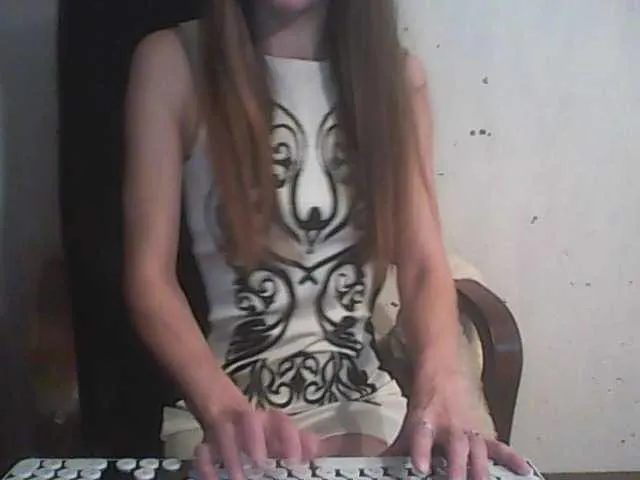 Live sex webcam photo for YourMariya #241170243