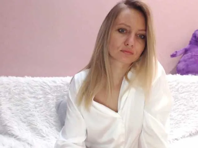 Live sex webcam photo for Gamora- #241432804