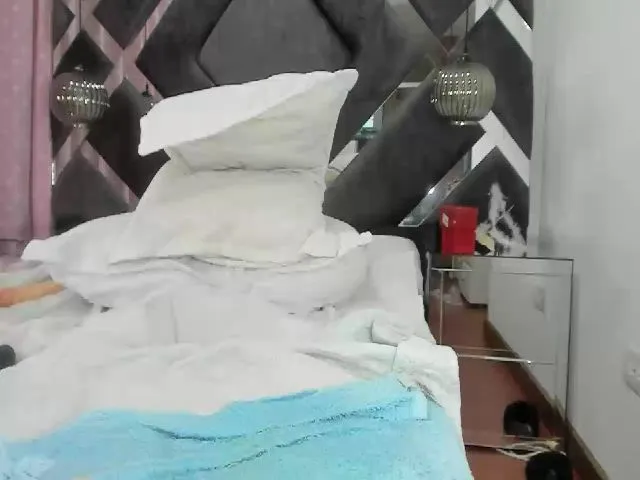 Live sex webcam photo for Violeta_aroca #287856063