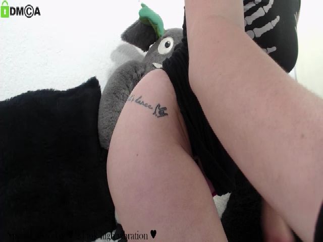 Live sex webcam photo for lexa_peach #254225221