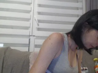 Live sex webcam photo for cleophee #287941952