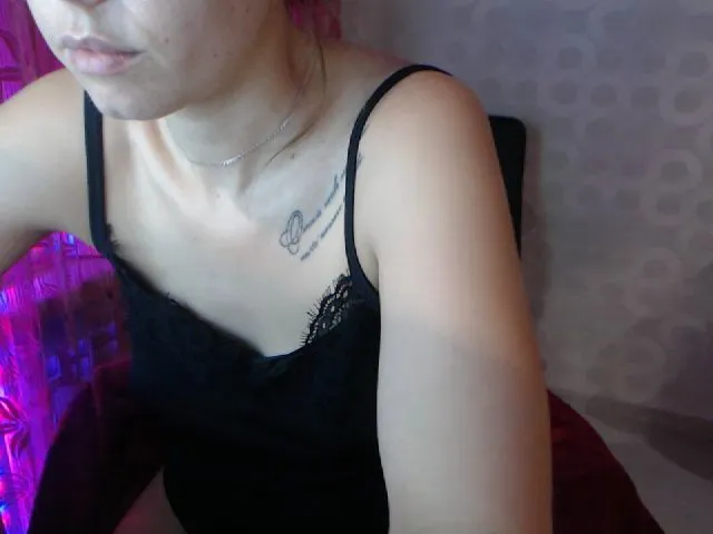 Live sex webcam photo for CloverTesla #254288100