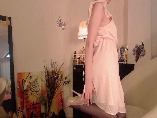 Live sex webcam photo for OzzyVal #254002342