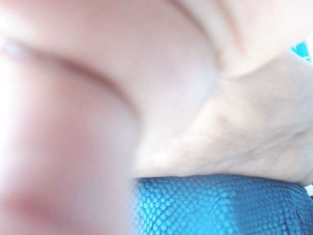 Live sex webcam photo for monicggold #243105688