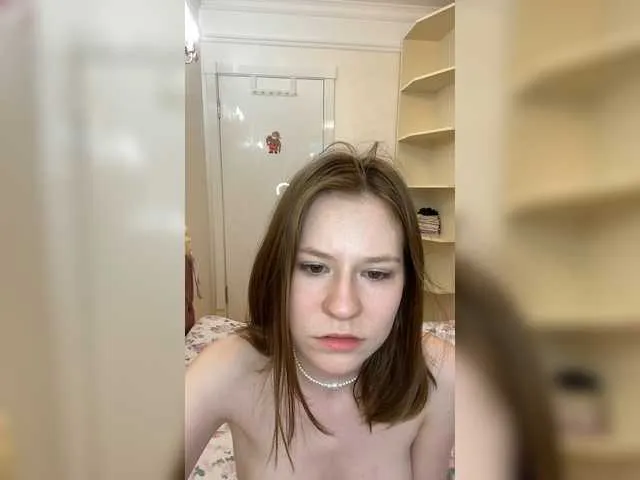 Live sex webcam photo for JaneHot #245241812