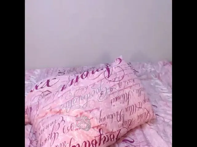 Live sex webcam photo for BigAreola26 #254461838