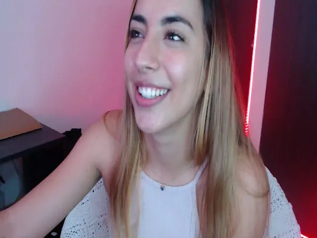Live sex webcam photo for April_dew #260071766