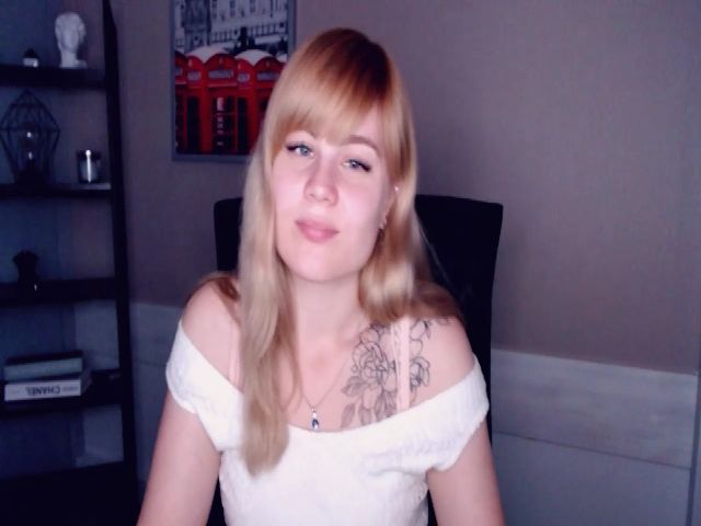 Live sex webcam photo for AdelinaBlondy #260646881