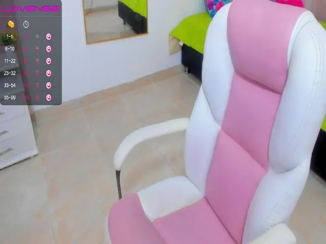 Live sex webcam photo for Hhalaa_ #252687400