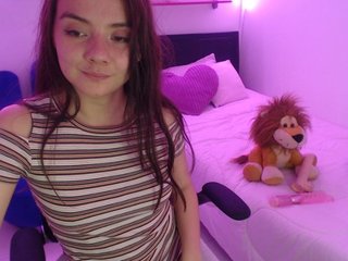 Live sex webcam photo for Amy-Calloway #240591779