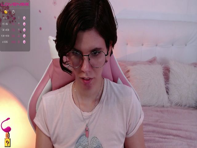 Live sex webcam photo for Eligos69 #254123258