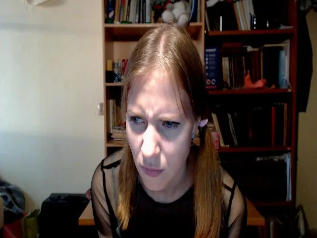 Live sex webcam photo for WinterGoddess #264056871