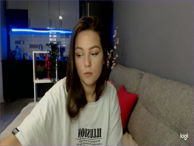Live sex webcam photo for EvaSweetKiss #261866758