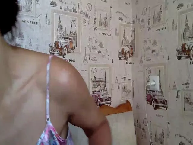 Live sex webcam photo for JolyBoss #252481881