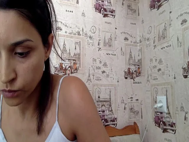 Live sex webcam photo for JolyBoss #258615233
