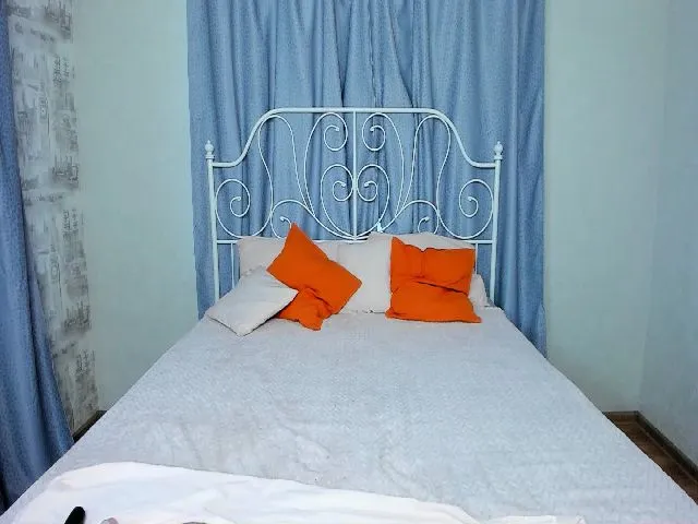 Live sex webcam photo for A11yson #259680439