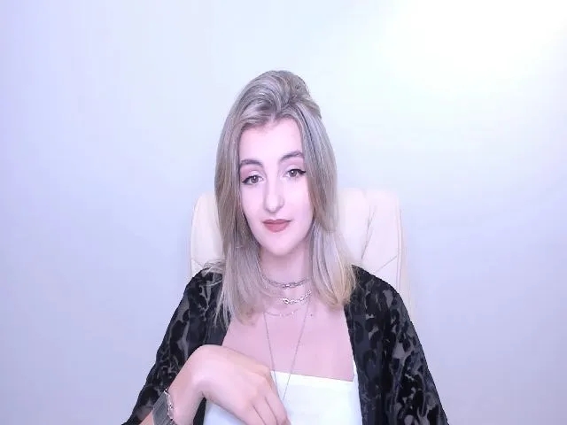 Live sex webcam photo for HelelGretta #252642160