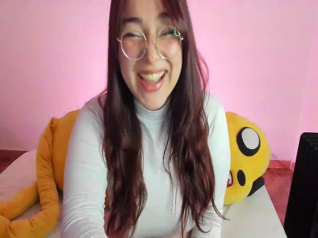 Live sex webcam photo for Evee_moonz #256823611