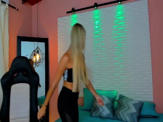 Live sex webcam photo for IsabelaBrown #261592464