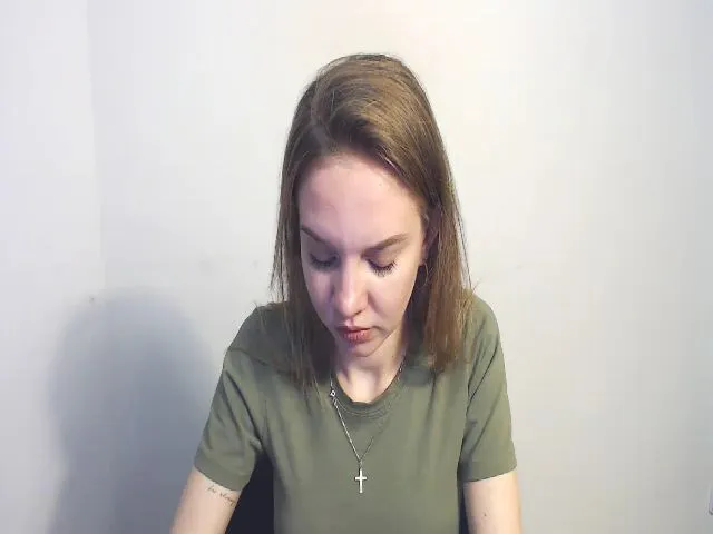 Live sex webcam photo for HappySecret_ #254580478