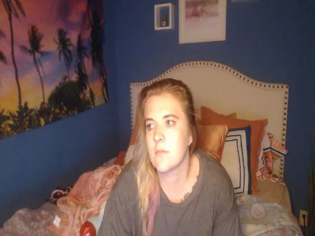 Live sex webcam photo for SnowWhiteXxxx #255560789