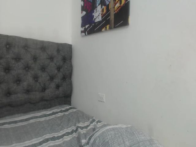 Live sex webcam photo for Andrea_greey #252735635