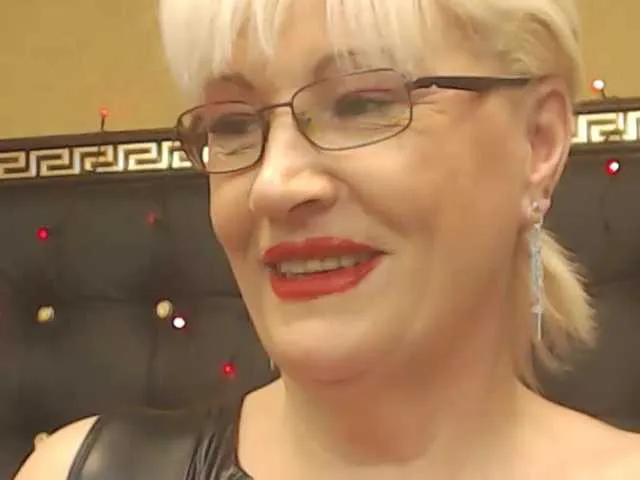 Live sex webcam photo for laylamadisony #240936314