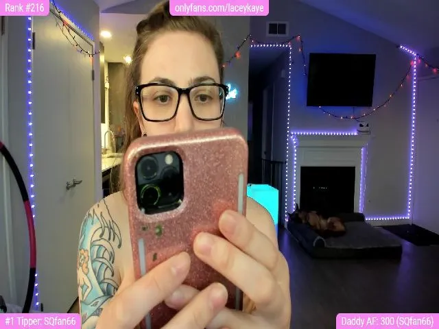 Live sex webcam photo for TheSharkQueen #261079102