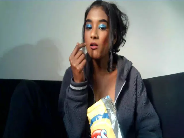 Live sex webcam photo for dirtyrissa69 #260687951