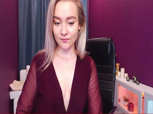 Live sex webcam photo for Kara_Smith #254652581