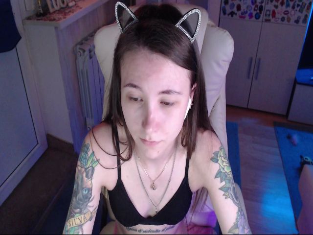 Live sex webcam photo for KeyshaLush #253054752