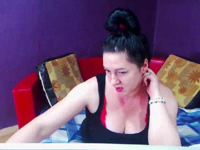 Live sex webcam photo for SlaveMeRubyX #259222750