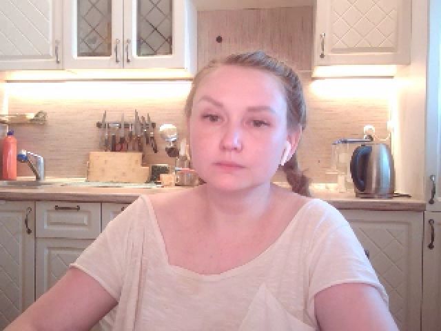 Live sex webcam photo for JaneGrey111 #252723358